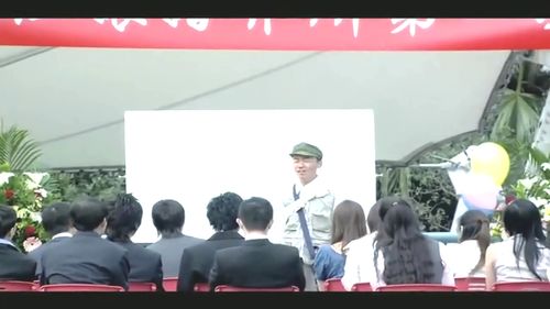 男子去婚姻介紹所相親,從頭笑到尾,與女方互動太搞笑