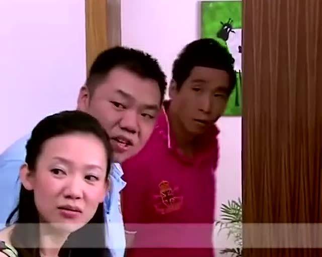 男人去婚介所,不料所長是高中女神,青梅竹馬著急了